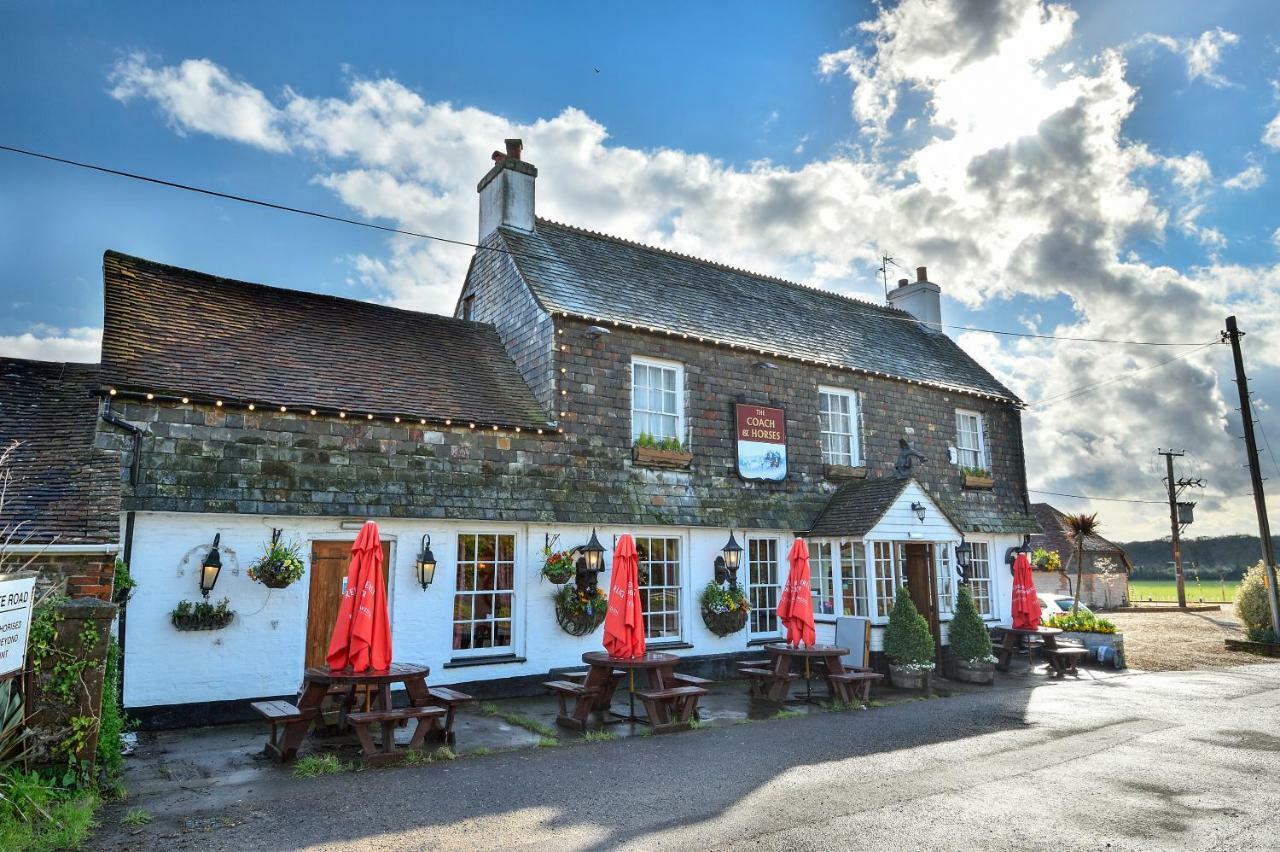 The Coach And Horses Hotel Worthing Bagian luar foto